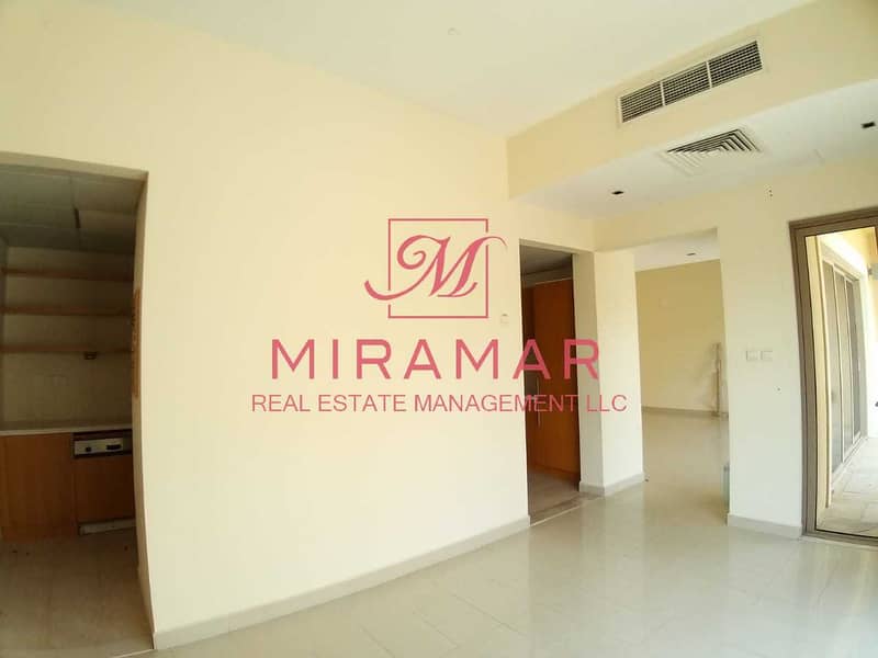 7 LUXURY 3B+MAIDS VILLA | LARGE UNIT | SMART LAYOUT