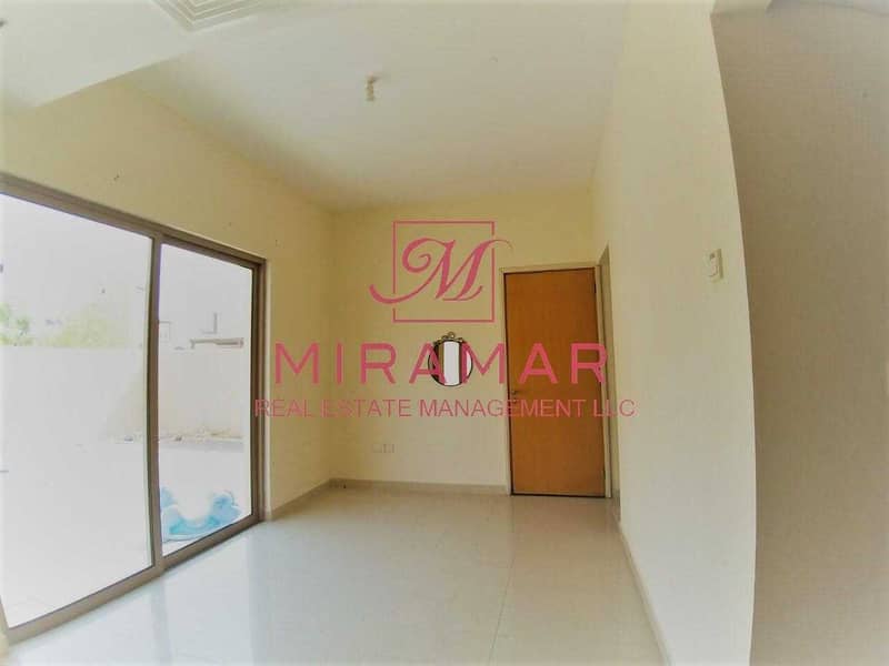 25 LUXURY 3B+MAIDS VILLA | LARGE UNIT | SMART LAYOUT