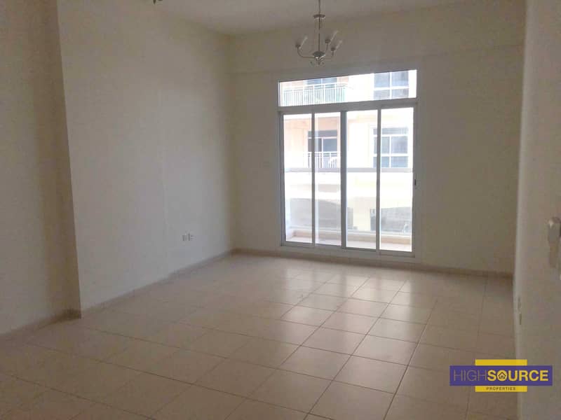 5 Large spacious and bright 1 BHK with Balcony