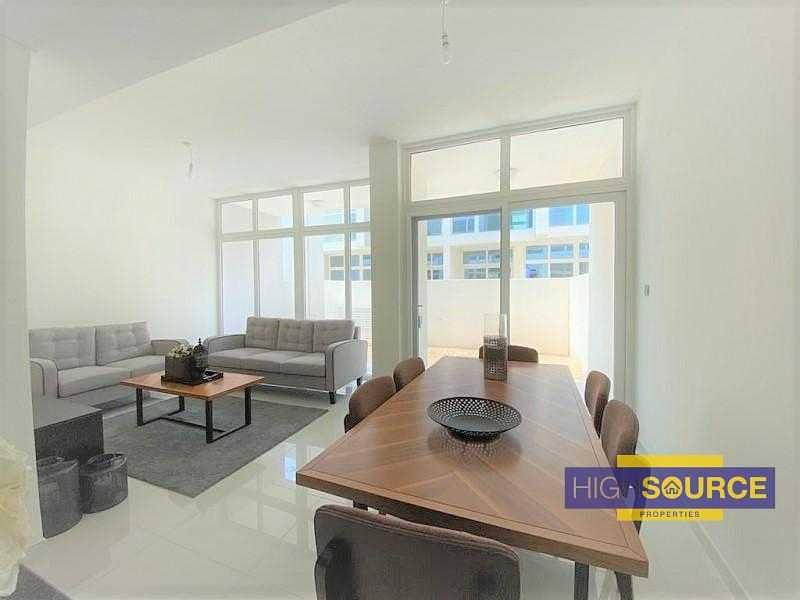 SINGLE ROW | LUXURIOUS 4 BED TOWNHOUSE |