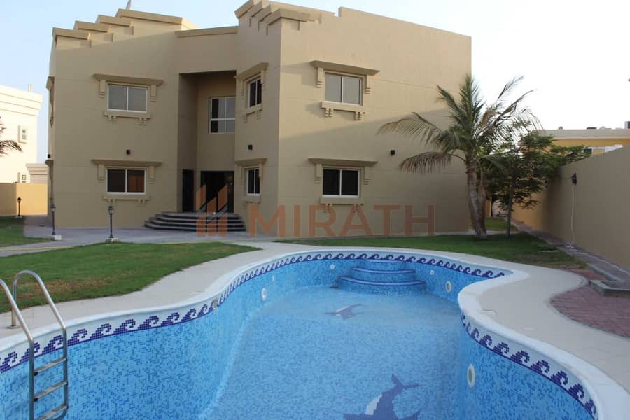 SPACIOUS 5BR VILLA WITH POOL AND LARGE GARDEN