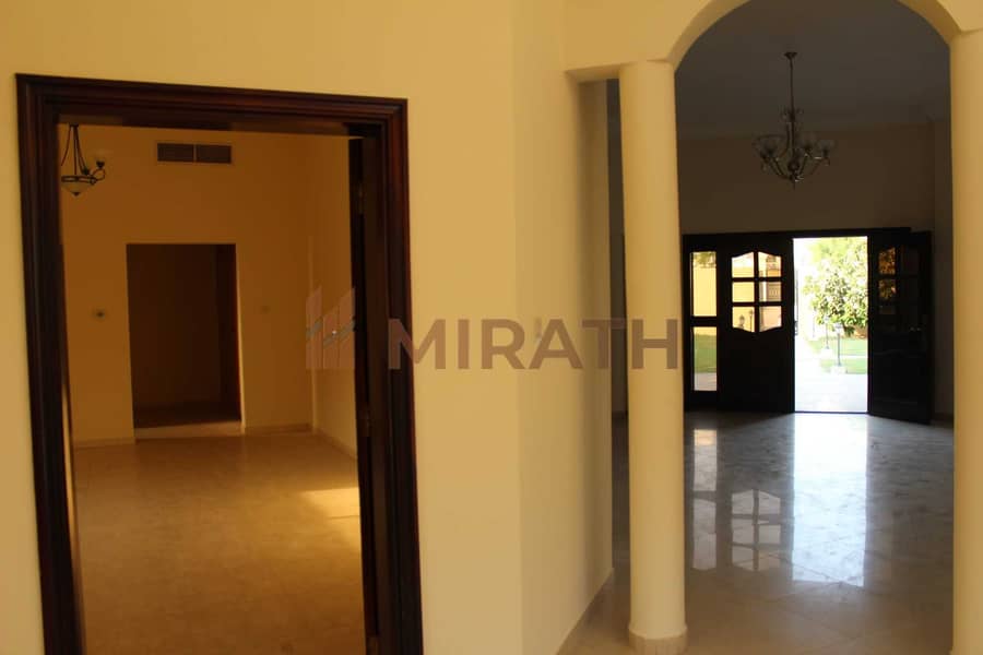 15 SPACIOUS 5BR VILLA WITH POOL AND LARGE GARDEN