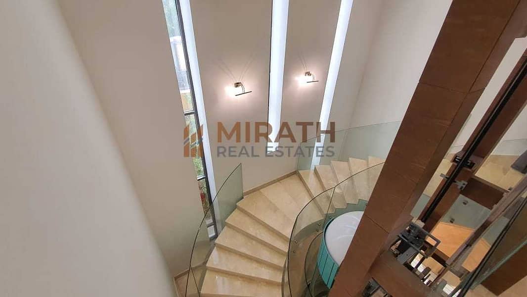 10 MODERN  6BR SPACIOUS  VILLA  WITH LUXURIOUS FACILITY