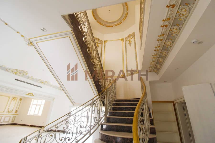 7 LUXURIOUS & SPACIOUS COMMERCIAL VILLA FOR RENT