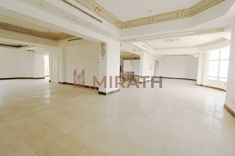 9 LUXURIOUS & SPACIOUS COMMERCIAL VILLA FOR RENT