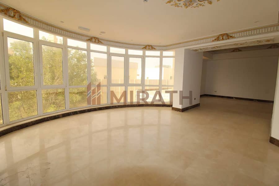 10 LUXURIOUS & SPACIOUS COMMERCIAL VILLA FOR RENT