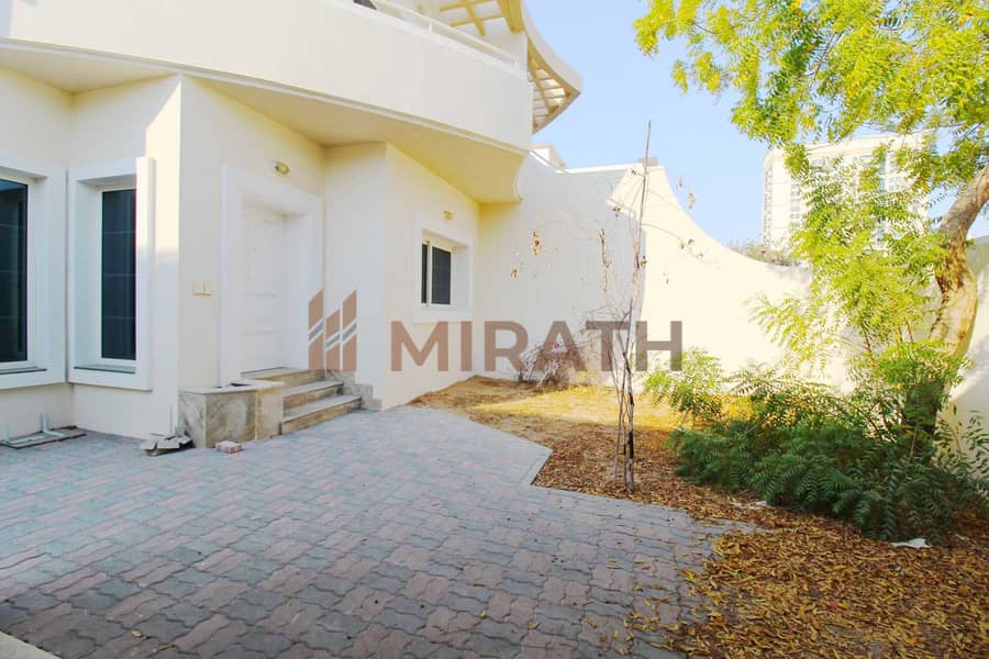 6 4BR COMMERCIAL VILLA WITH PRIVATE POOL | GARDEN