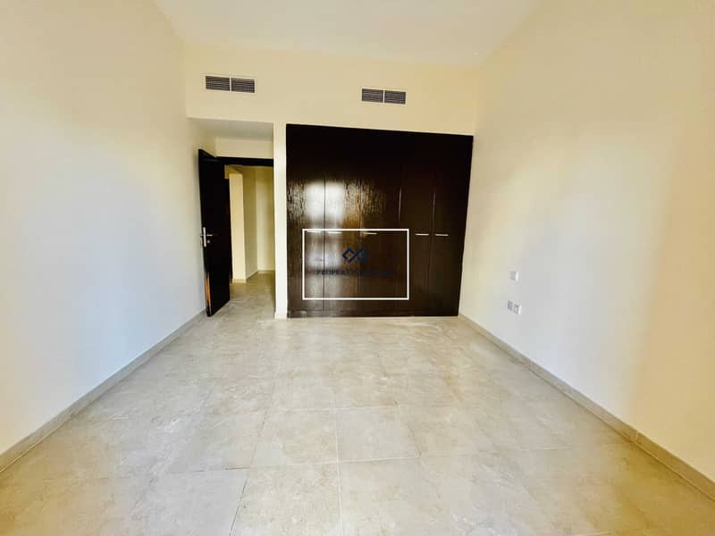 6 SPACIOUS | TERRACE  | 1 BED | OPEN  KITCHEN