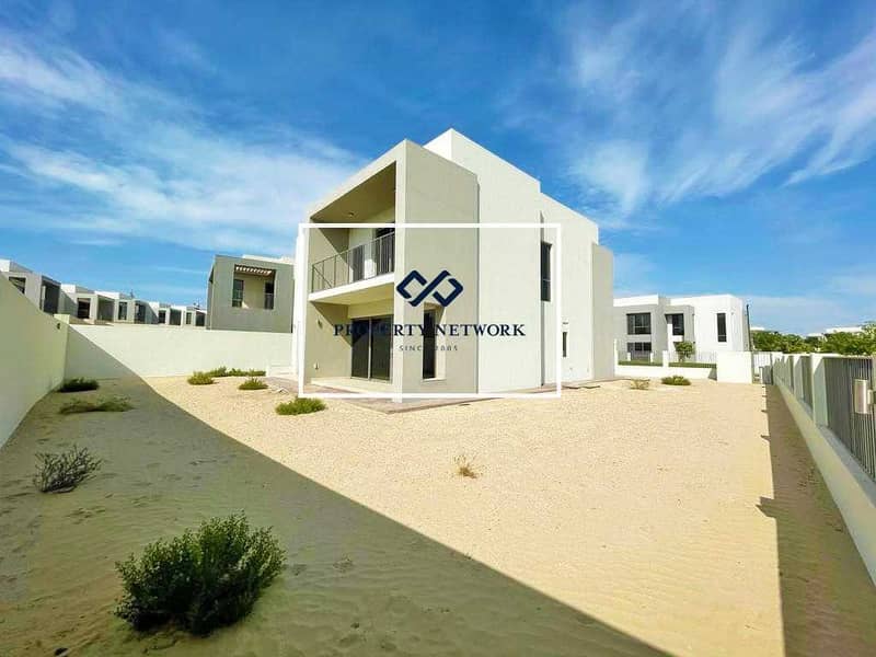 5 Brand New Spacious 5Bedroom villa for Sale