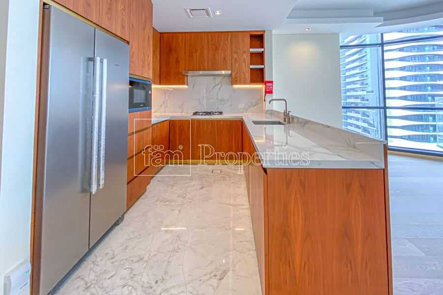 10 | Brand New | Fully Fitted Kitchen |