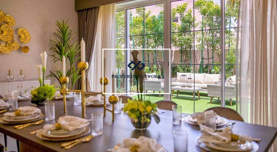 7 Luxurious 5-bedroom Villa in Nad Al Sheba