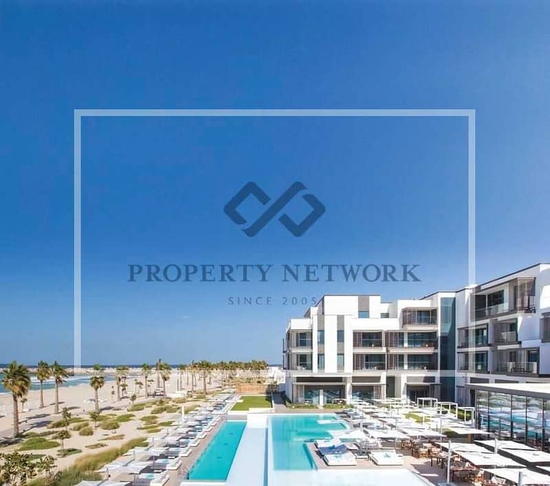 6 Luxury Seafront Resort 2BR in Nikki Beach