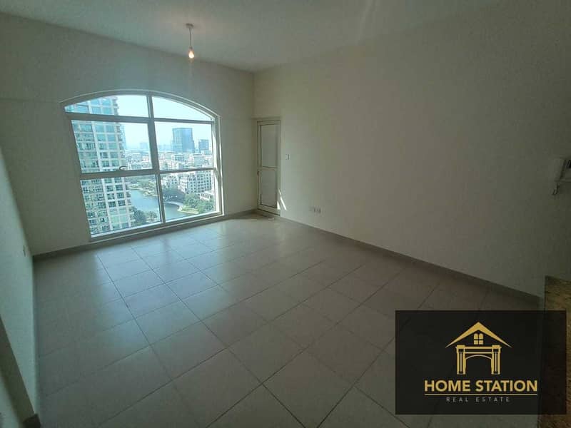 13 HIGH FLOOR | VACANT | LARGE | IMMACULATE |
