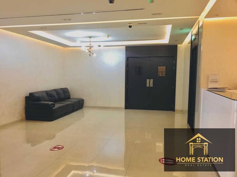 22 Spacious Living Room| Neat and clean| Near Metro