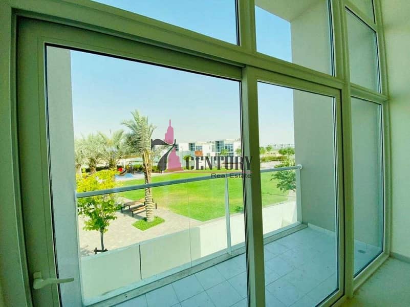 22 6 BR + Maids Room| Brand New | Big Spacious Villa