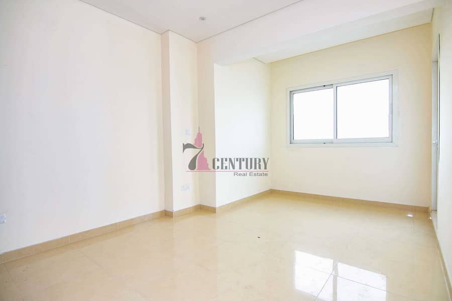12 Spacious 3 Bedroom Apt | Golf View | For Sale