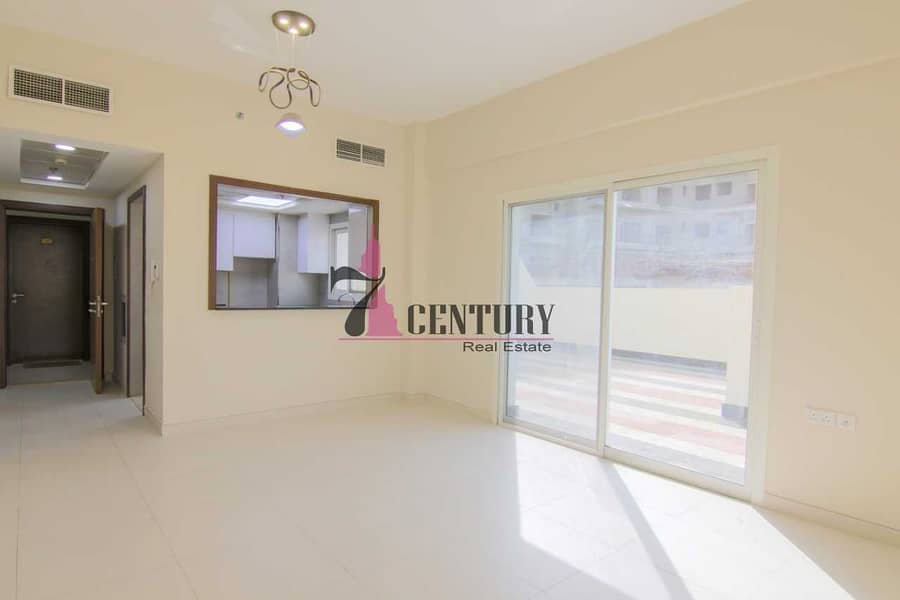 For Sale | Spacious Space | Unfurnished 1 Bedroom