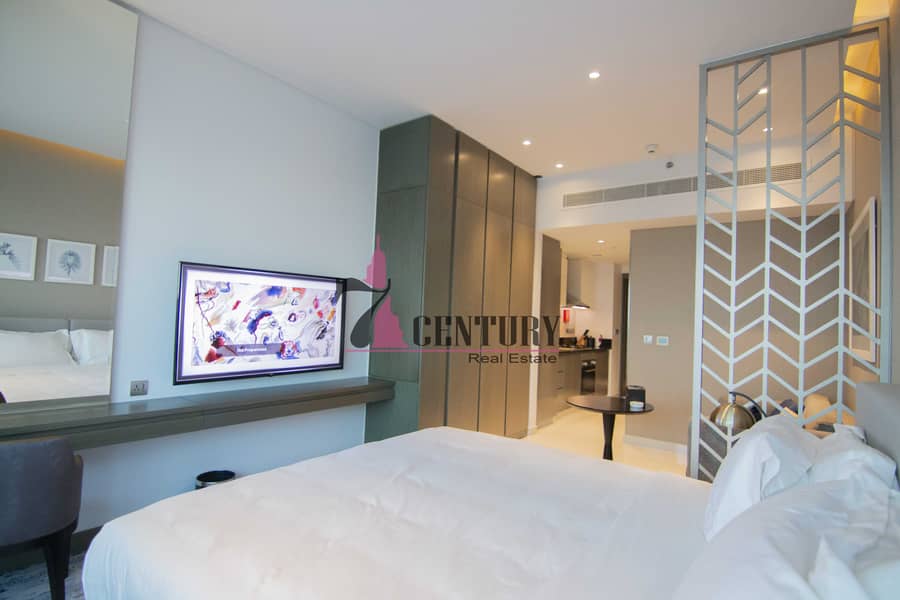 6 Luxury Furnished | With Balcony | Studio Apartment