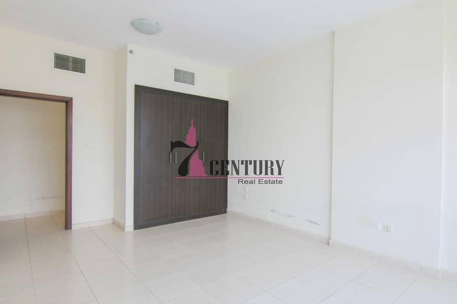 13 For Sale |   Bedroom Apartment | Community View