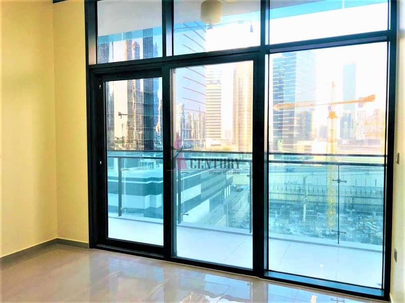 3 Mid Floor | 1 Bedroom Apartment | Canal View