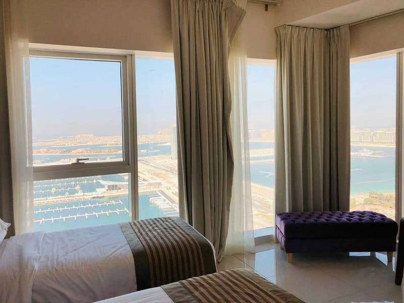 Unparalleled Palm and sea views from all angles of the apartment!