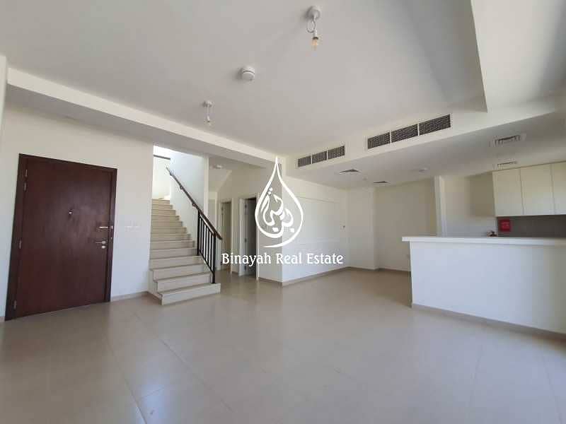 3 Iconic Living l 3 BED+Maid |Noor Townhouse|