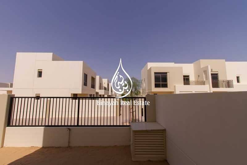 25 Noor Town Houses | 3 Bed +Maid l Luxurious Villa
