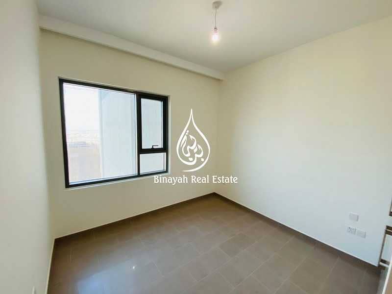 3 Lovely 1 Bedroom| Open kitchen|New to Market|
