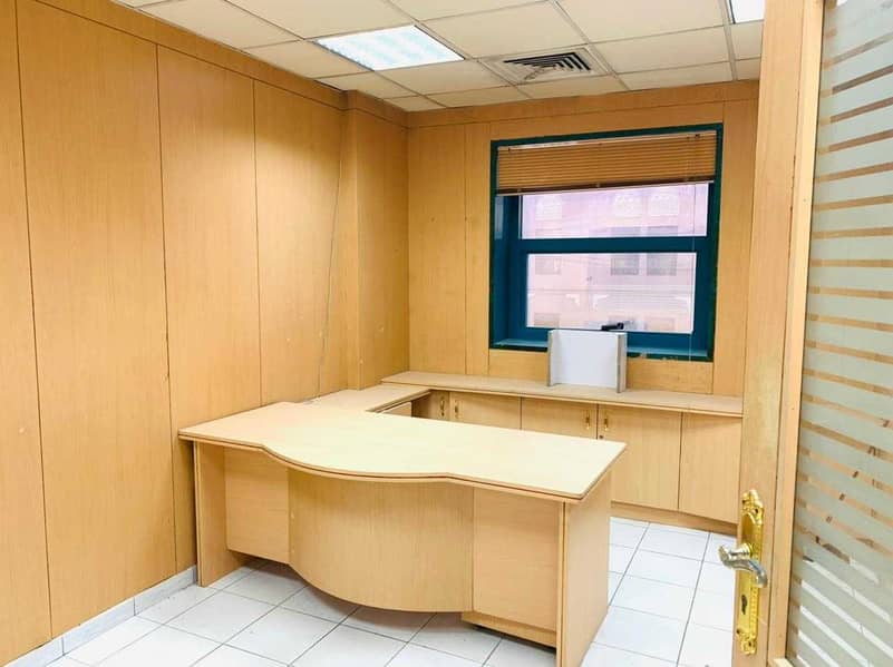 13 Fully fitted office for rent in 32000
