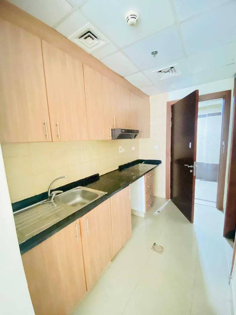 2 LARGE ONE BEDROOM FOR RENT IN INTERNATIONAL CITY