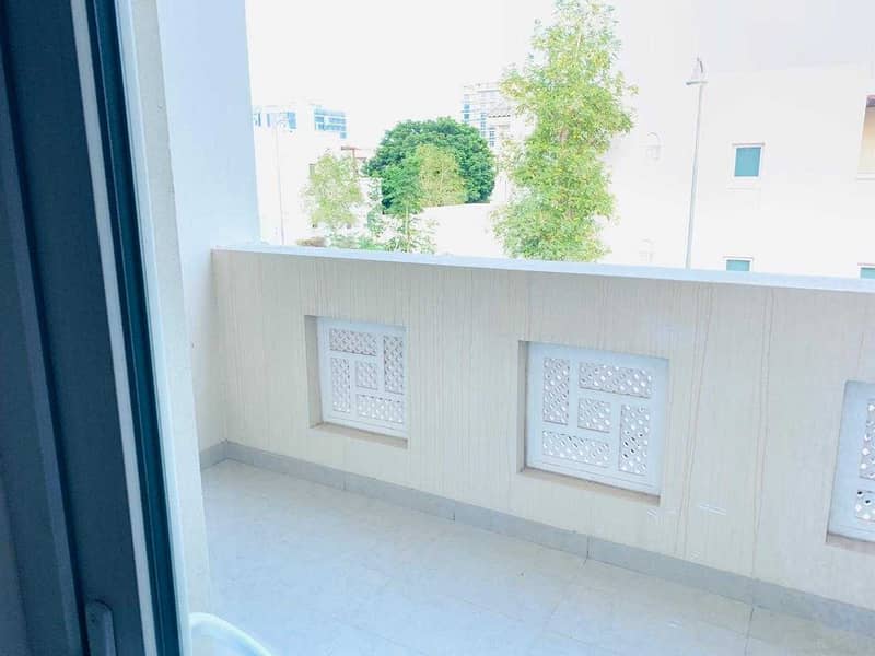 3 Spacious 3 BR villa for rent in Al Furjan in 100000