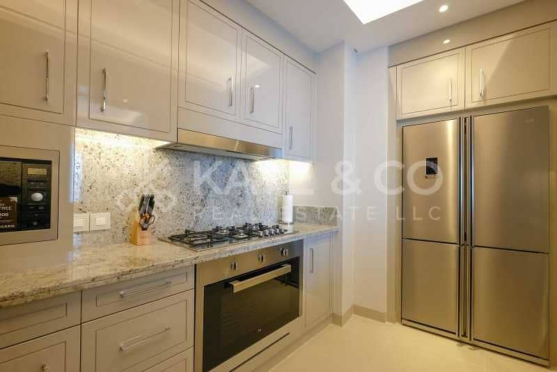 18 03 Series | Burj View| Furnished| Large Balcony |