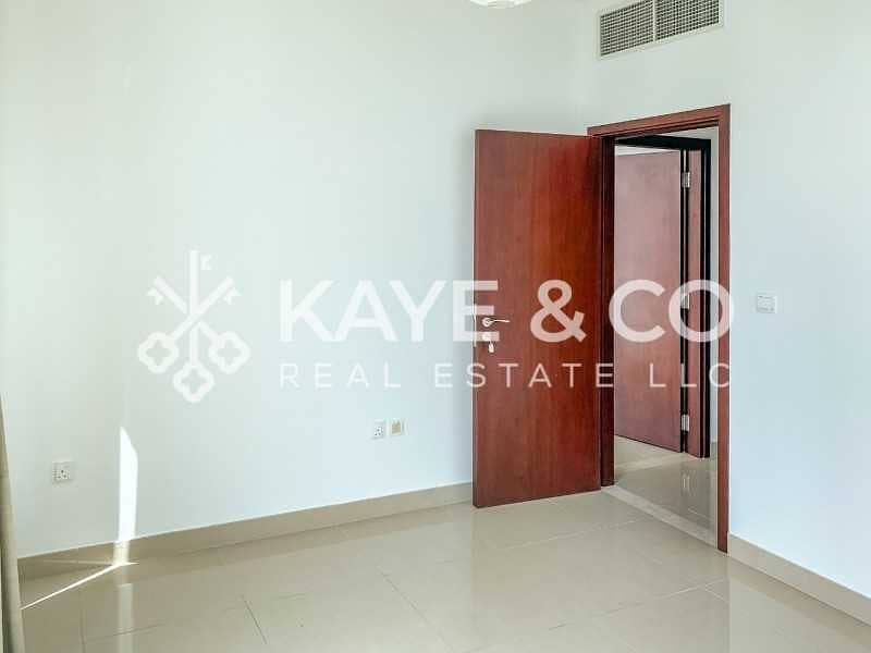 4 High Floor | Vacant | Fully Furnished | Balcony