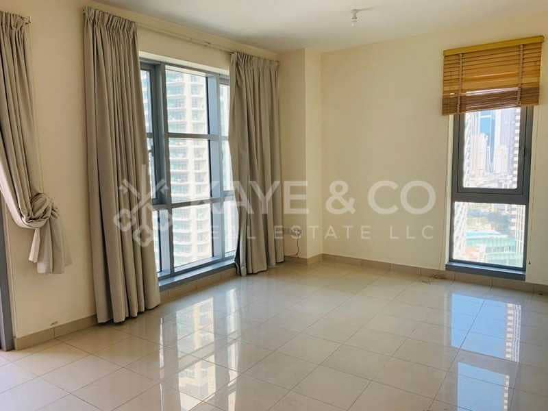 Sheikh Zayed Road View | 1 BR | Cozy Apartment