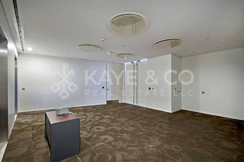 6 Hot Deal! Fully-fitted Office Floor in BK
