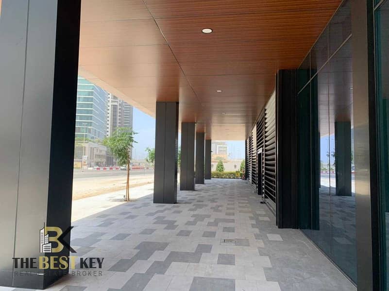 2 Huge Retail For Rent On Boulevard Downtown