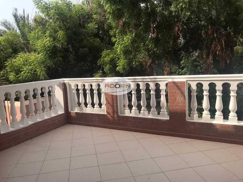 4 Excellent 4 bedroom plus maid villa with beautiful private garden in Umm SUqeim1