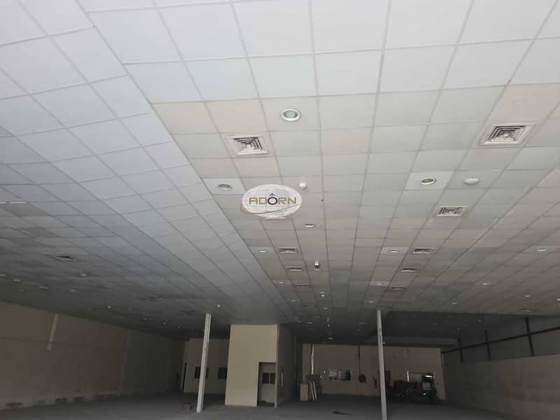 4 Air conditioned warehouse for rent 10600 square feet in Al Quoz 3