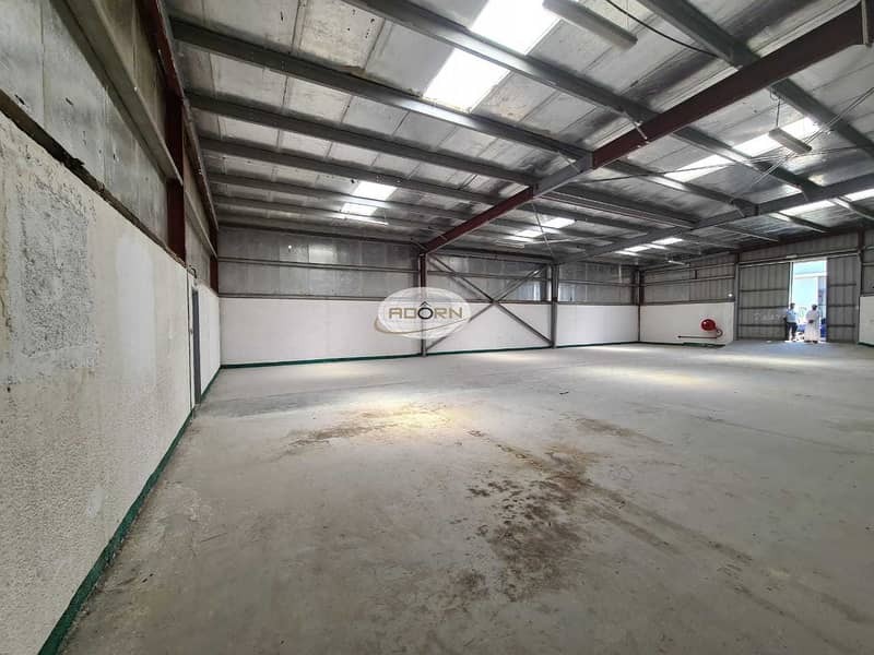 5 3600 square feet nice warehouse for rent in Al Quoz industrial 3