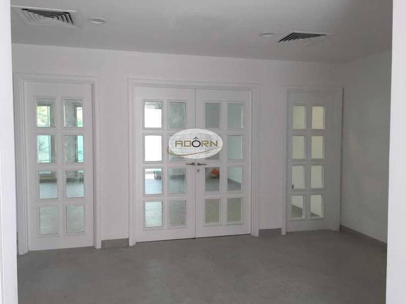 3 Fully Renovated 4 bedroom villa/pool/gym  jumeirah