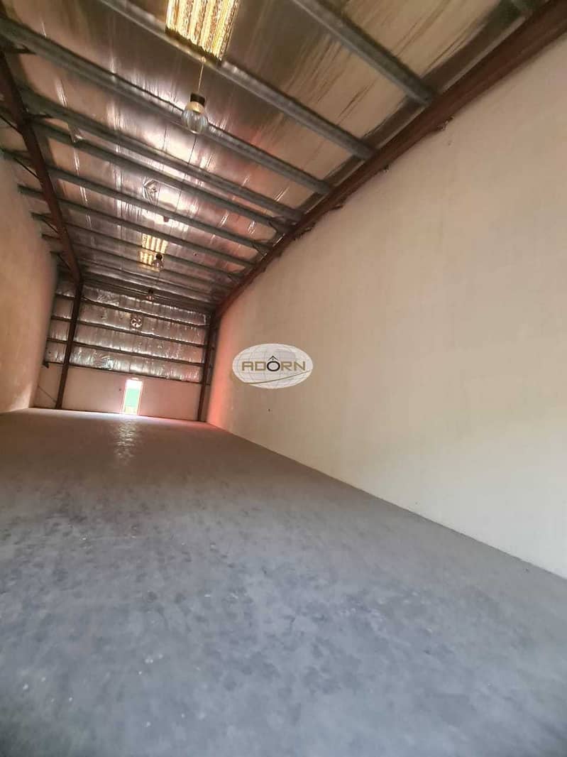 2 5000 square feet 100 kilovolt power 9 meter height warehouse for rent in Al  Quoz 3