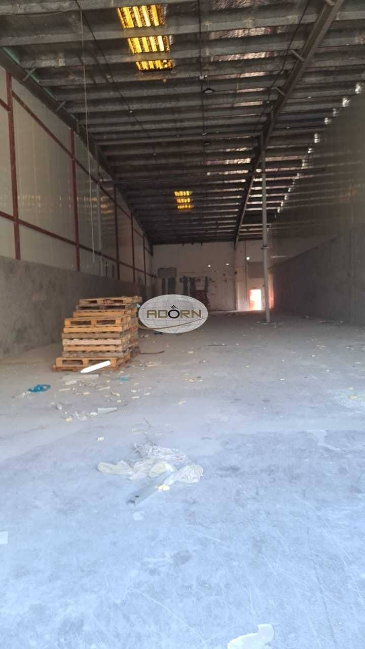 3 5000 square feet 100 kilovolt power 9 meter height warehouse for rent in Al  Quoz 3