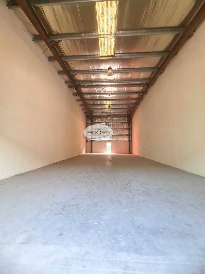 9 5000 square feet 100 kilovolt power 9 meter height warehouse for rent in Al  Quoz 3