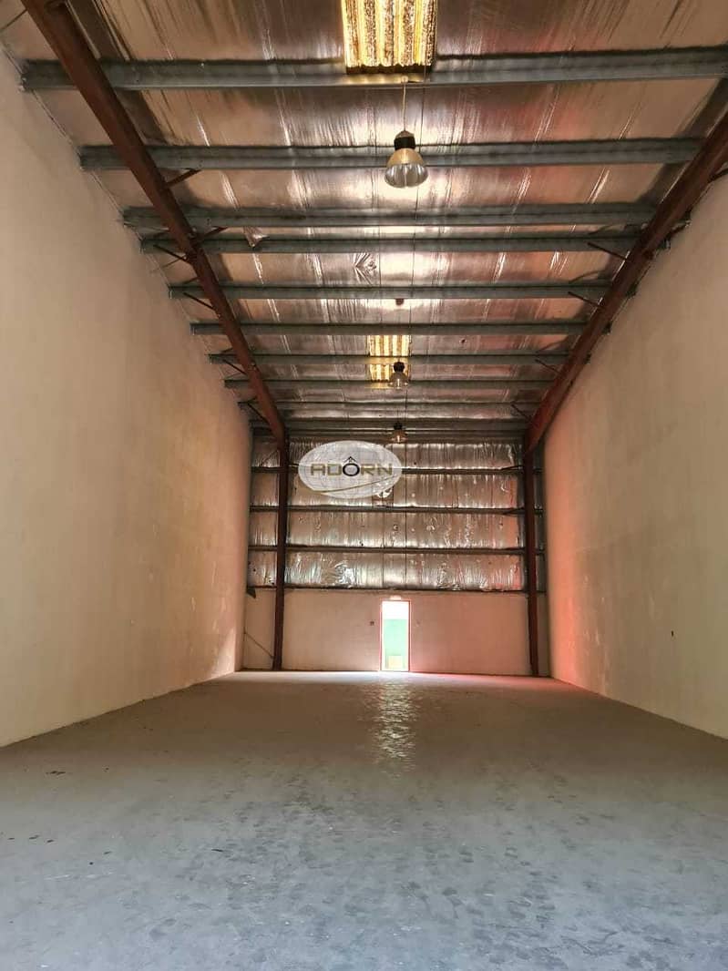 10 5000 square feet 100 kilovolt power 9 meter height warehouse for rent in Al  Quoz 3