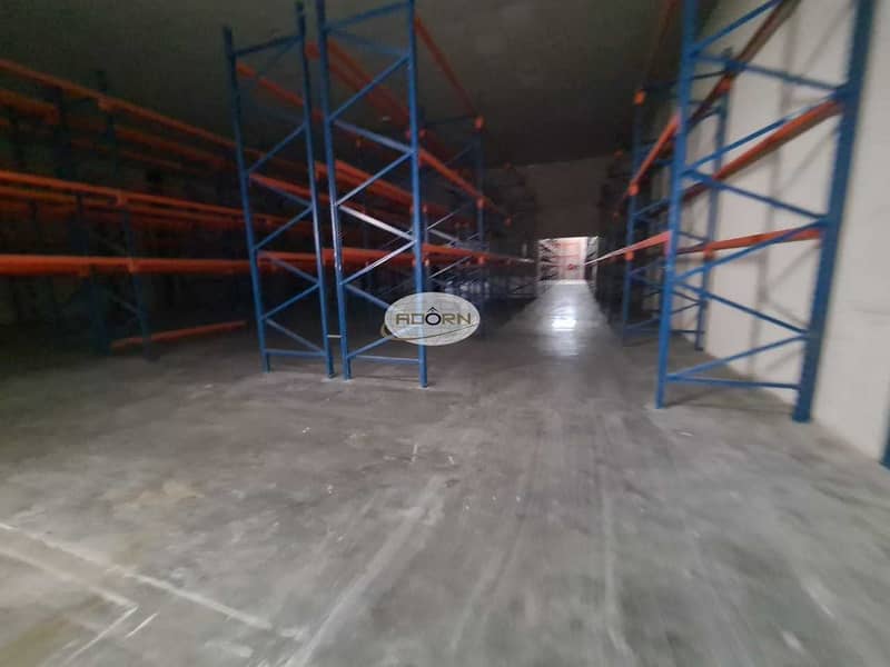 7 10000 square feet excellent warehouse for rent with racking system