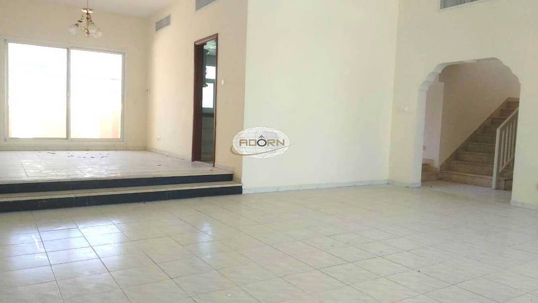 Beautiful 3 bedroom villa in Umm Suqeim2