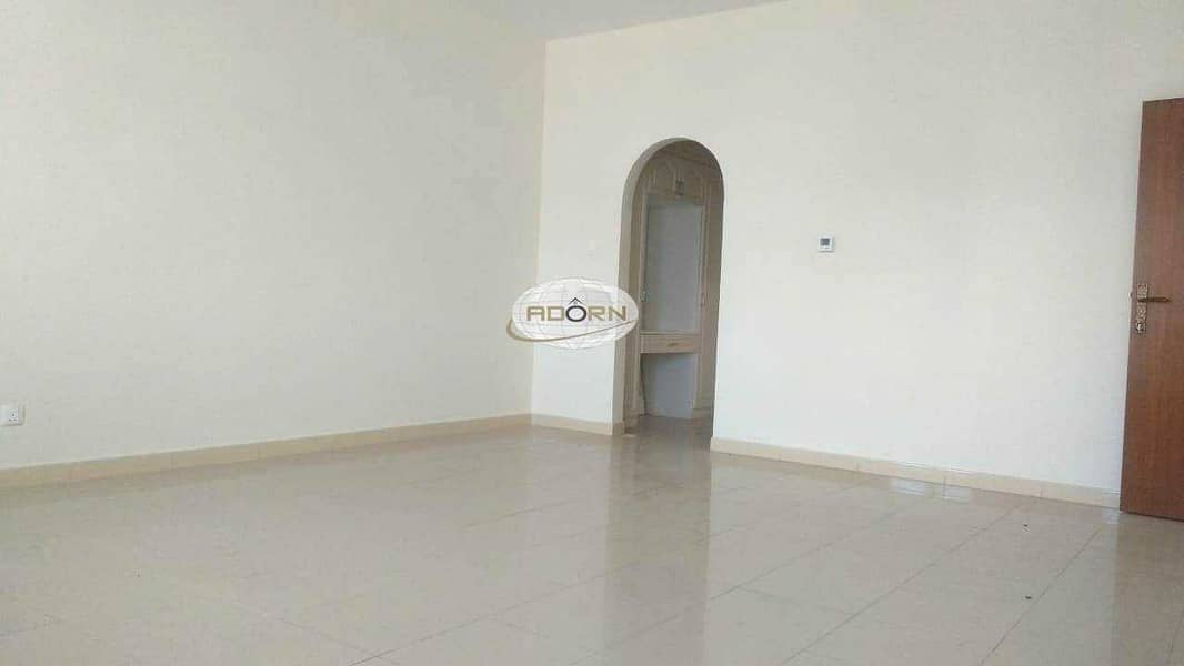 3 Beautiful 3 bedroom villa in Umm Suqeim2