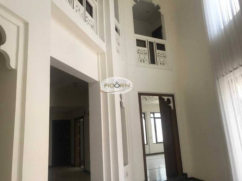 15 Spacious and Bright luxury 6 bedroom independent villa  for rent in Jumerah