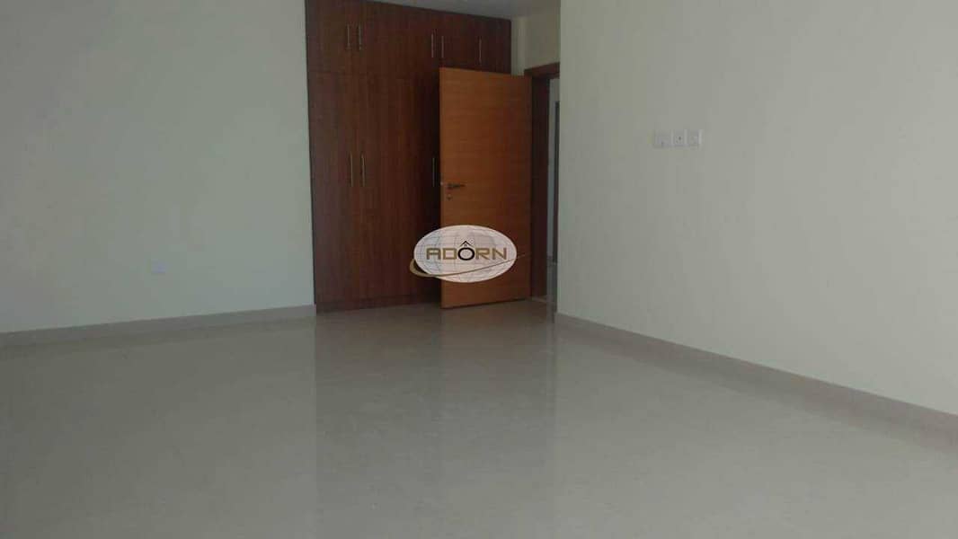 Brand New  spacious 5 bed room villa in Umm Suqeim 1