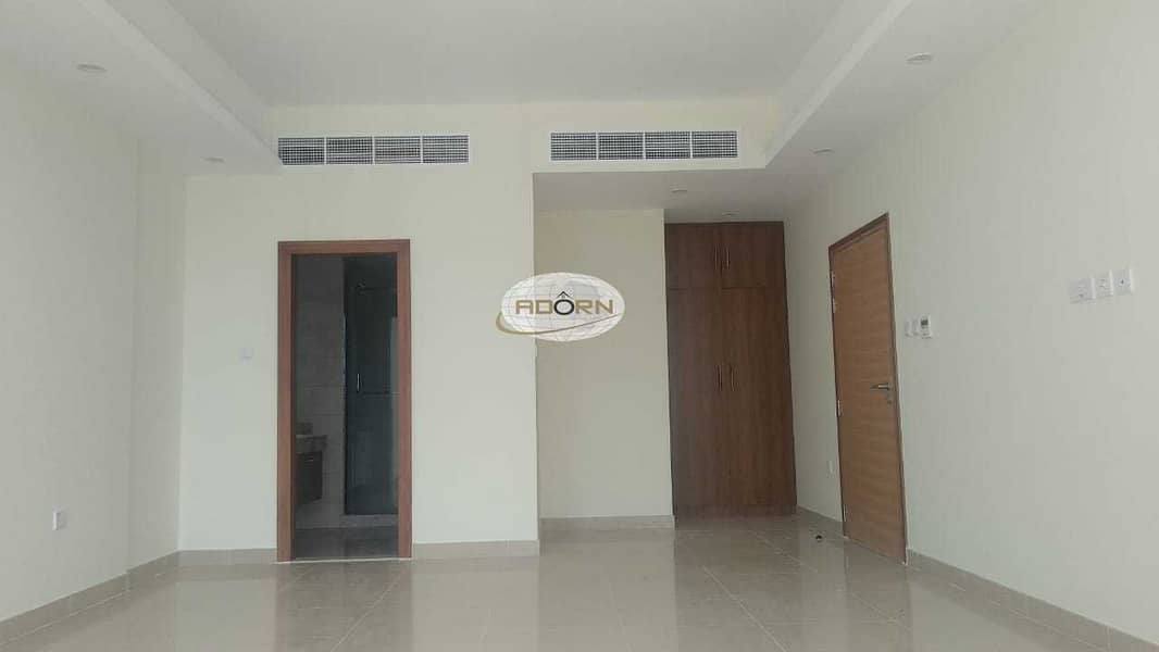 9 Brand New 5 bed room villa in Umm Suqeim 1